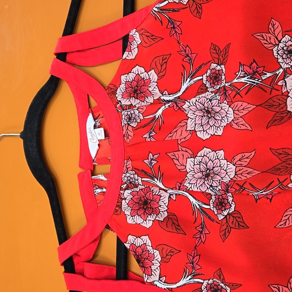 Candies Women's Tank, Red with floral pattern, Size XL - Picture 3 of 6